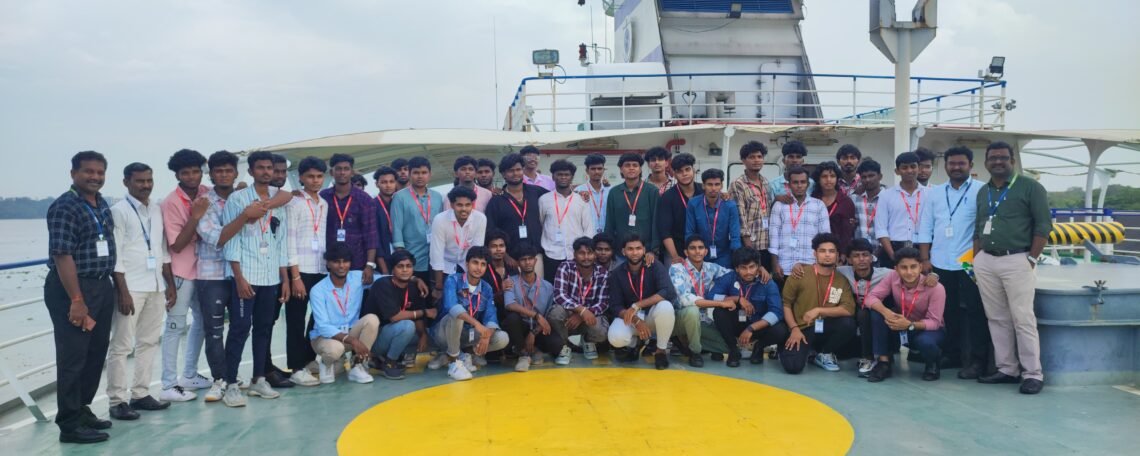 The 3rd-year Mechanical students from Rohini College of Engineering & Technology, the best engineering college in Kanyakumari, recently visited Cochin Shipyard for an educational industrial visit.